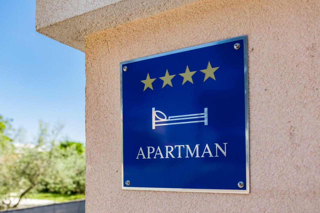 Apartment Anton, Fazana Luaran gambar